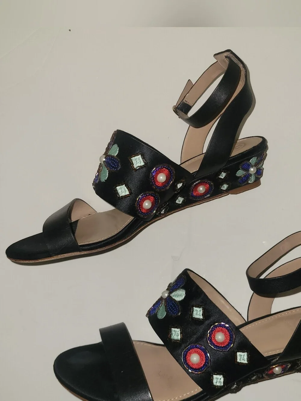 Tory Burch Estella Embellished Black Wedge‎ Sandals EUC Boho Coastal Coquette